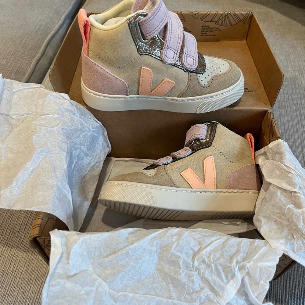 Veja Peach Multi High Top Sneaker